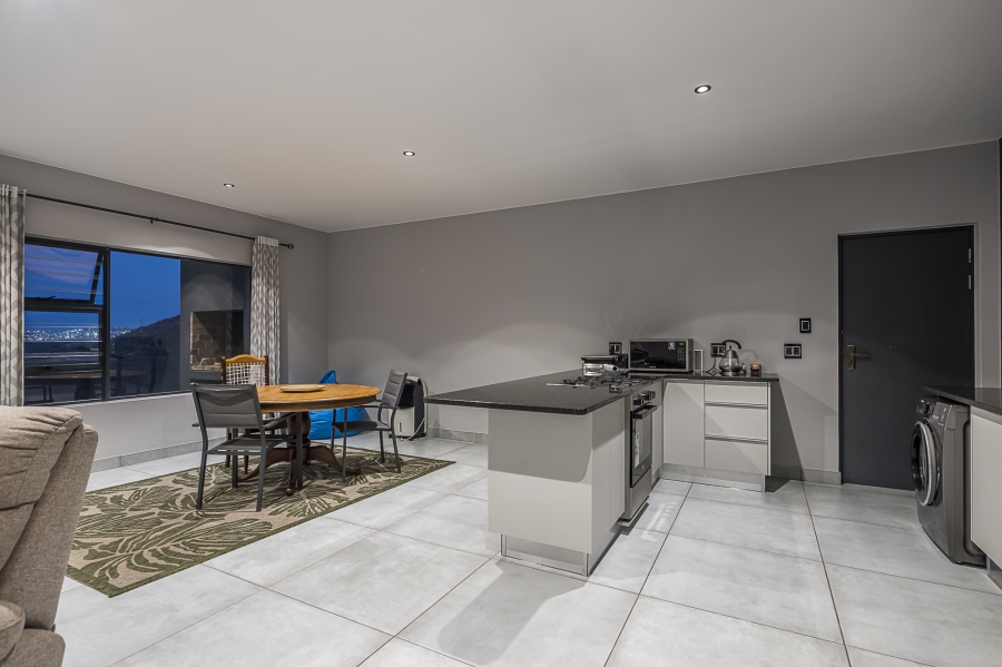 5 Bedroom Property for Sale in Island View Western Cape
